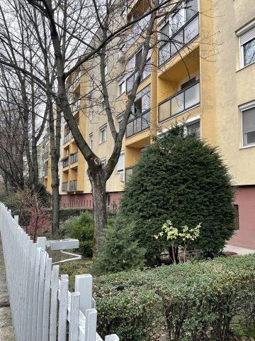 Eladó panellakás, Győrött 48 M Ft, 2 szobás