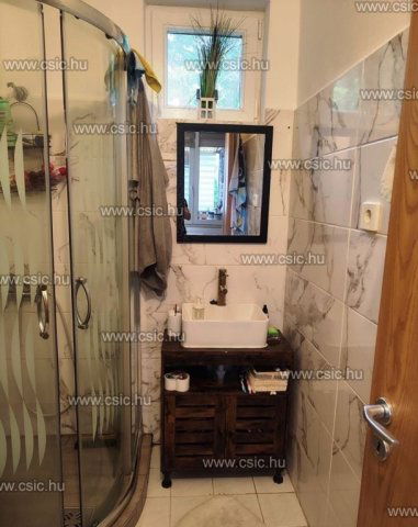 Eladó ikerház, Leányfaluban 59.9 M Ft, 2 szobás