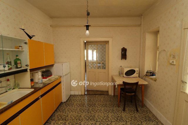 Eladó családi ház, Makádon 29.5 M Ft, 3 szobás