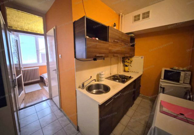 Eladó panellakás, Tatabányán 41.99 M Ft, 1+1 szobás