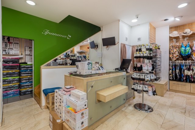 Eladó üzlethelyiség, Budapesten, V. kerületben 385 M Ft