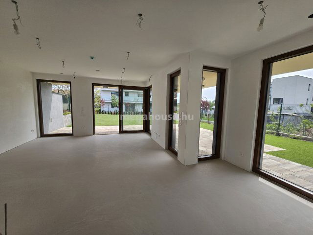 Eladó téglalakás, Budapesten, XI. kerületben 350 M Ft, 5 szobás