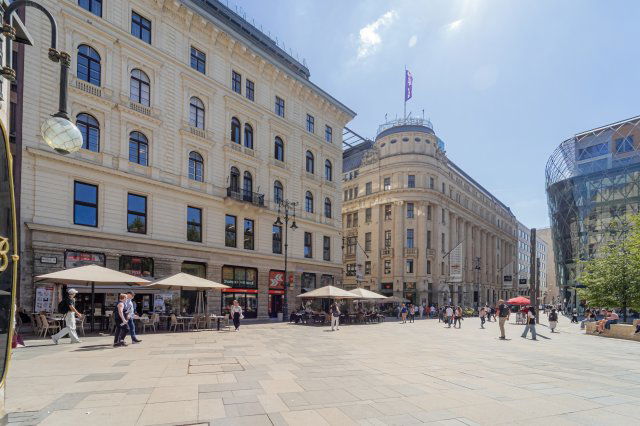 Eladó téglalakás, Budapesten, V. kerületben 349 M Ft, 2+1 szobás