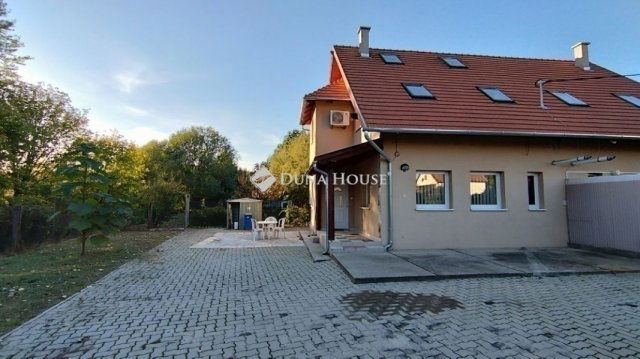 Eladó ikerház, Sülysápon 73.9 M Ft, 4 szobás