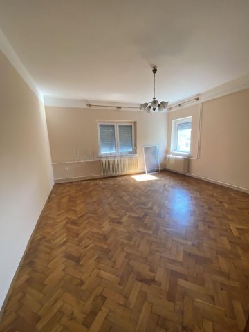 Kiadó téglalakás, albérlet, Győrött 200 E Ft / hó, 4 szobás