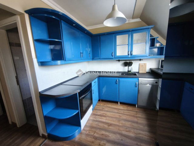 Eladó téglalakás, Kecskeméten 82 M Ft, 2+1 szobás