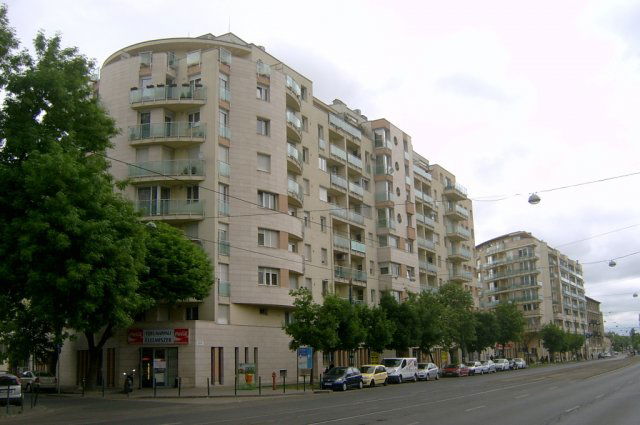 Eladó téglalakás, Budapesten, XIII. kerületben, Lehel utcában