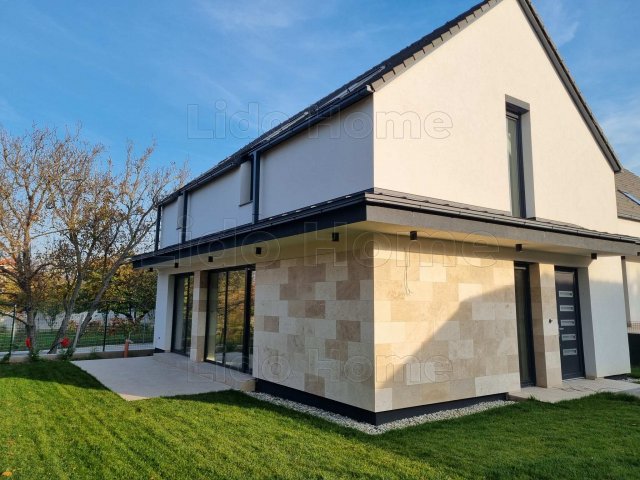 Eladó családi ház, Siófokon 149 M Ft, 4 szobás