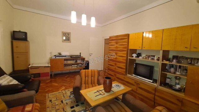 Eladó téglalakás, Dunaújvárosban 32.5 M Ft, 2 szobás