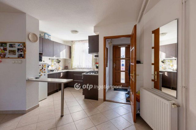 Eladó téglalakás, Budapesten, I. kerületben 135 M Ft, 3+1 szobás