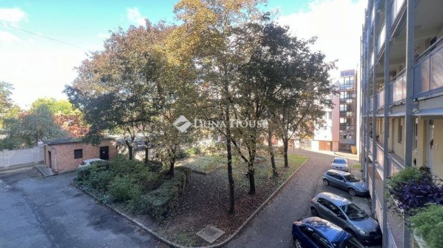 Eladó téglalakás, Egerben 45 M Ft, 3 szobás