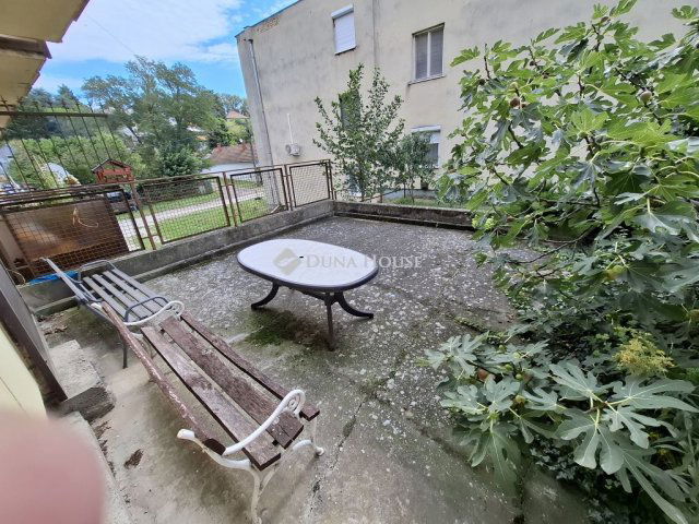 Eladó téglalakás, Fonyódon 87 M Ft, 3 szobás