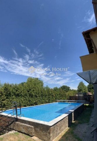 Eladó hotel, Hajdúszoboszlón 606.05 M Ft, 2 szobás