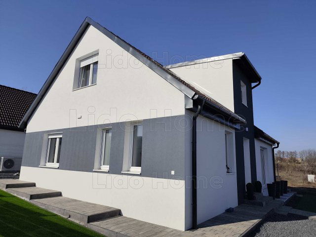 Eladó családi ház, Litéren 98 M Ft, 14 szobás