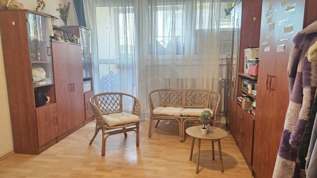 Eladó panellakás, Budapesten, III. kerületben 64.9 M Ft