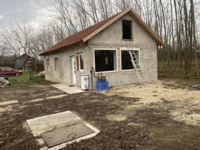 Eladó családi ház, Tápiószőlősön 15.5 M Ft, 2 szobás