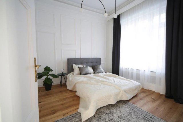 Eladó téglalakás, Budapesten, V. kerületben 242.4 M Ft, 3 szobás