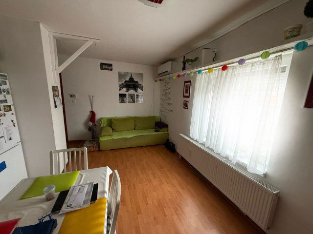 Eladó családi ház, Pakson 61.8 M Ft, 4 szobás