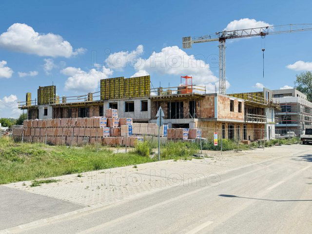 Eladó üzlethelyiség, Győrött 74.9 M Ft, 3 szobás
