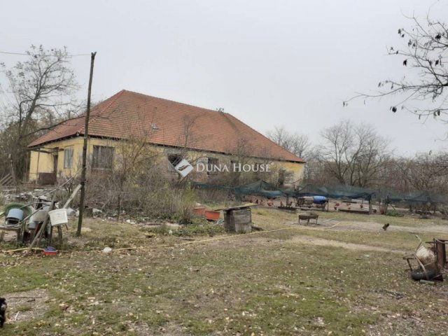 Eladó ipari ingatlan, Nagykőrösön 1580 M Ft