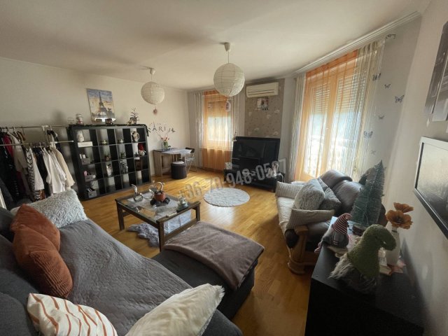 Eladó panellakás, Békéscsabán, Andrássy úton 38.5 M Ft