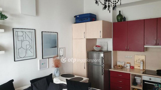 Eladó téglalakás, Budapesten, V. kerületben 174.9 M Ft