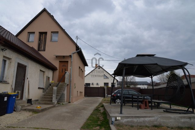 Eladó családi ház, Maglódon 120 M Ft, 3 szobás