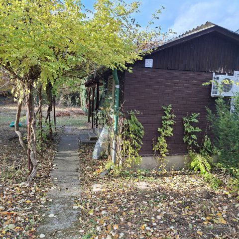 Eladó nyaraló, Szolnokon, Emese utcában 22.8 M Ft, 1 szobás