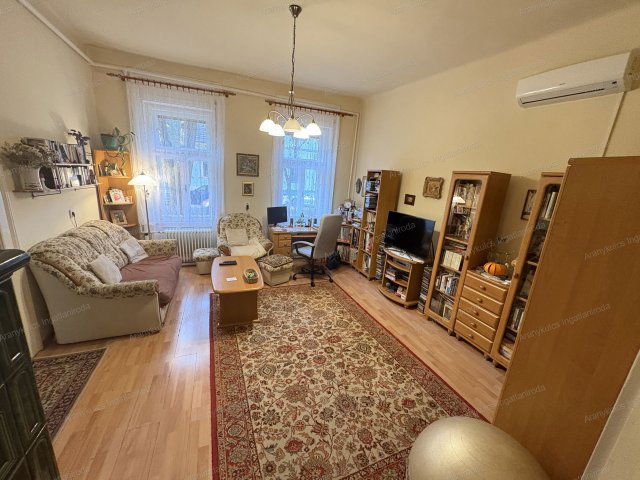 Eladó téglalakás, Gyulán 46.5 M Ft, 3 szobás