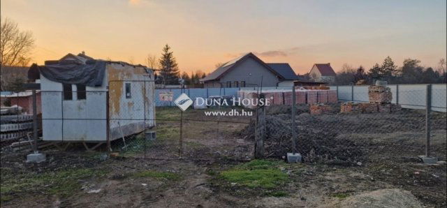 Eladó telek, Szegeden 70 M Ft / költözzbe.hu