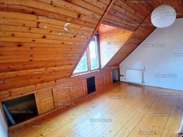 Eladó téglalakás, Solymáron 110 M Ft, 4 szobás