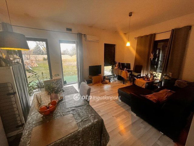 Eladó családi ház, Szegeden 140 M Ft, 3 szobás