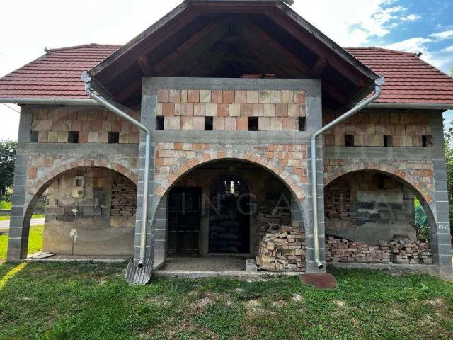 Eladó családi ház, Alsószuhán 12.9 M Ft, 4 szobás