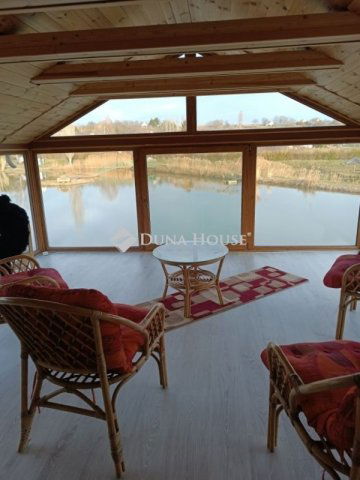 Eladó családi ház, Pécsváradon 140 M Ft, 2 szobás