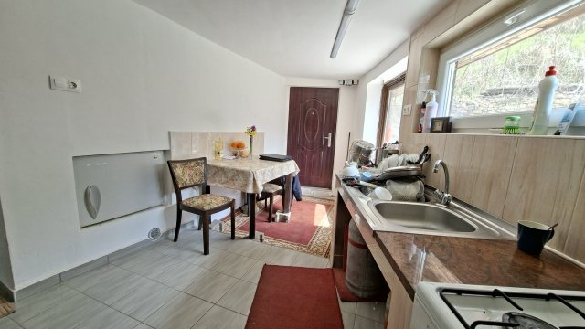 Eladó családi ház, Pécsett, Május 1. utcában 21.5 M Ft