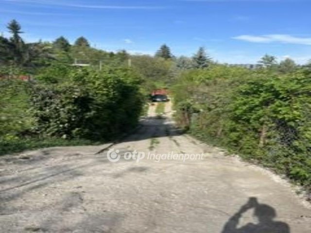 Eladó családi ház, Miskolcon 30 M Ft, 3 szobás