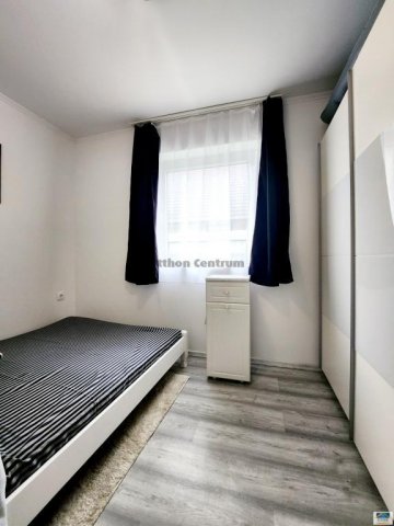 Eladó családi ház, Kőröshegyen 59 M Ft, 4 szobás