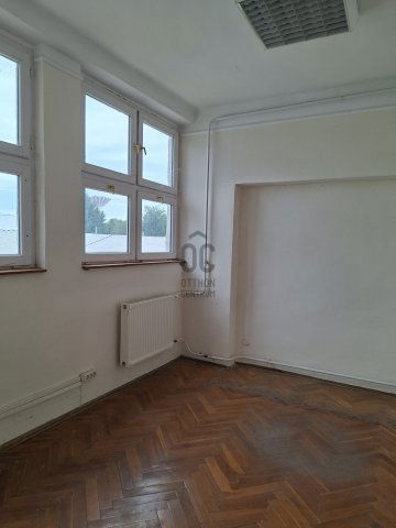 Kiadó iroda, Budapesten, XXI. kerületben 200 E Ft / hó