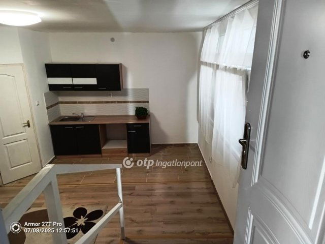 Eladó téglalakás, Budapesten, VII. kerületben 30.9 M Ft