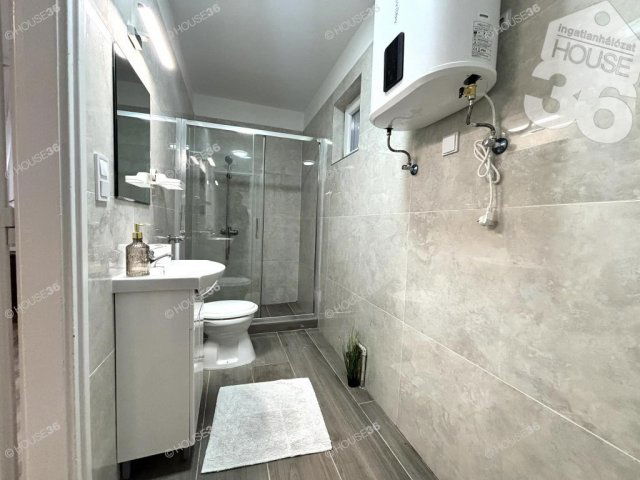 Eladó téglalakás, Kecskeméten 46.9 M Ft, 2 szobás