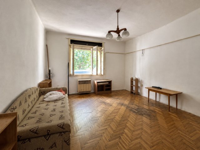 Eladó téglalakás, Budapesten, XVIII. kerületben, Álmos utcában