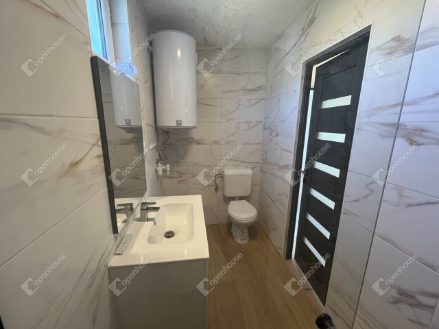 Eladó családi ház, Hajdúsámsonon 29.9 M Ft, 1 szobás