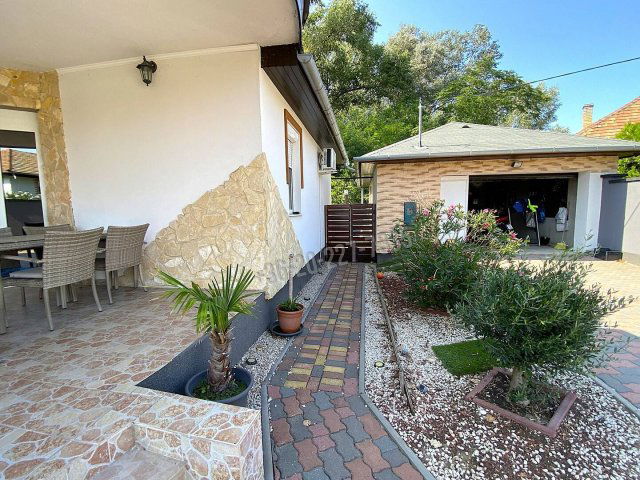 Eladó családi ház, Szigetbecsén 135 M Ft, 3 szobás