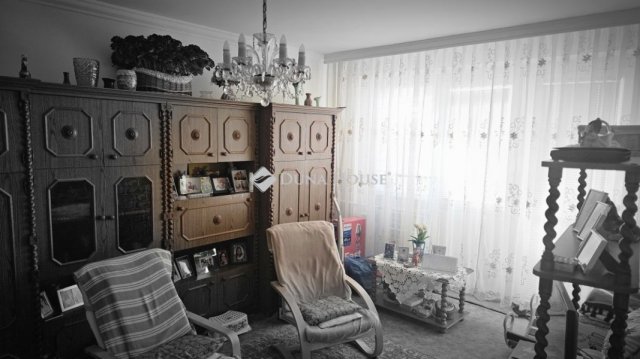 Eladó panellakás, Székesfehérvárott 61 M Ft, 2 szobás