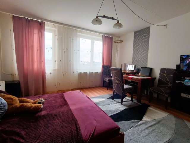 Eladó panellakás, Veszprémben 51.5 M Ft, 2 szobás