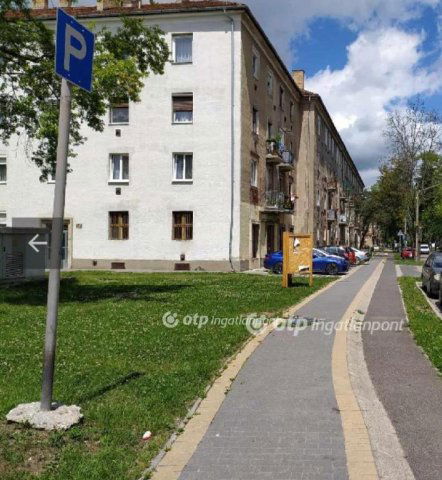 Eladó téglalakás, Kazincbarcikán 14.9 M Ft, 1 szobás