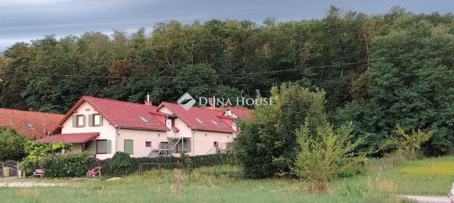Eladó családi ház, Kehidakustányban 135 M Ft, 11 szobás