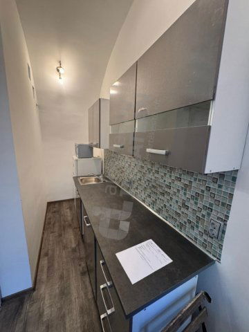 Kiadó téglalakás, albérlet, VII. kerületben, Hársfa utcában