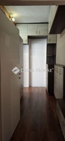 Eladó téglalakás, Pécsett 49.9 M Ft, 1+1 szobás