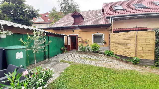 Eladó családi ház, Debrecenben 37.6 M Ft, 2 szobás